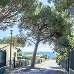 Apartment Les Coteaux De La Nartelle-34 By Interhome